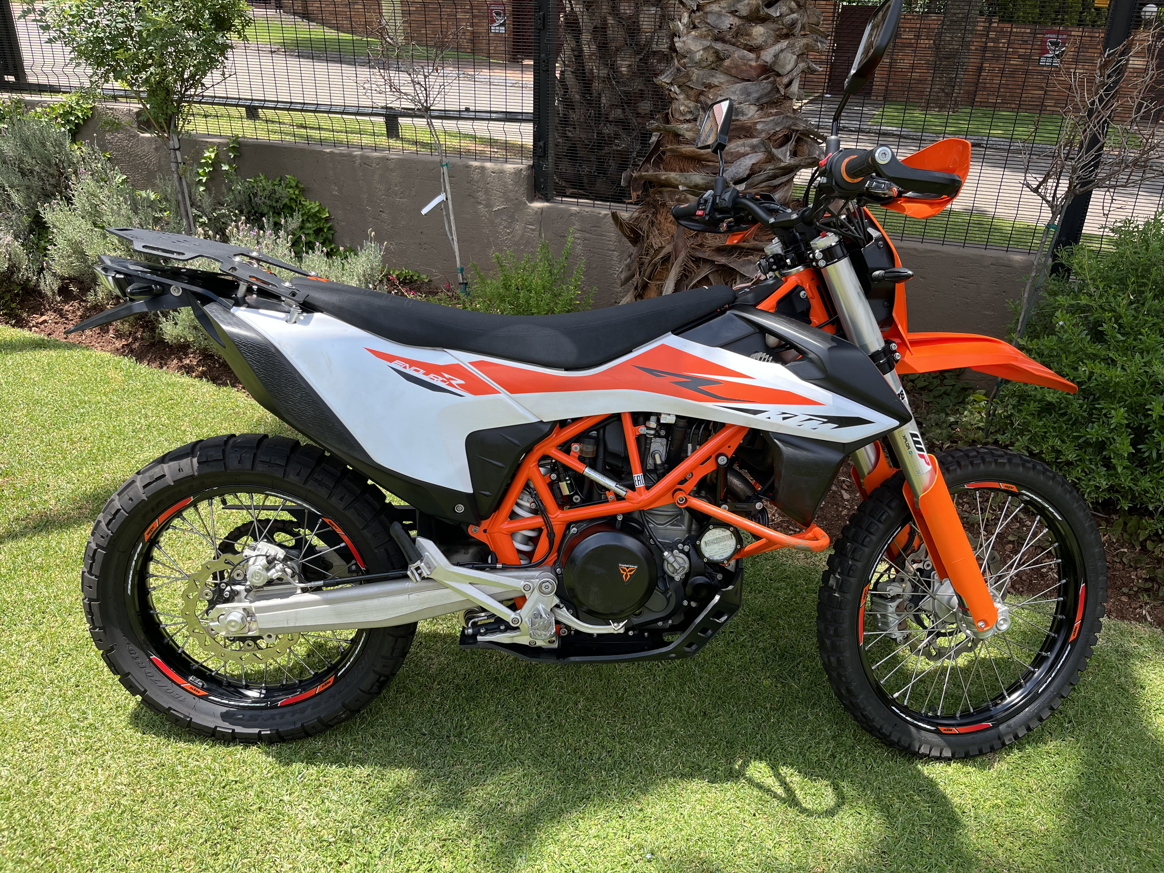 2020 ktm store 690 enduro r